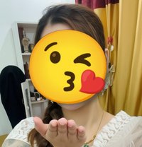 M Neha meet available or video call serv - escort in Bangalore