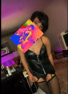 M's Mai - Dominadora transexual in Cairo Photo 3 of 4