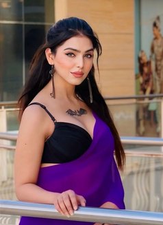 M’s Sana Khan - escort in New Delhi Photo 2 of 8