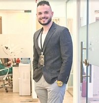 M.T - Acompañantes masculino in Dubai