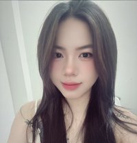 Mặt trăng - escort in Dubai