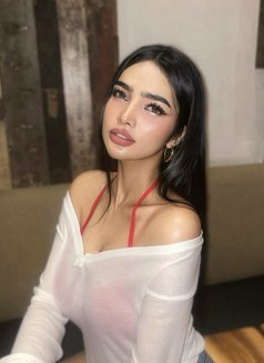 M1ssblythe - Acompañantes transexual in Makati City Photo 5 of 25