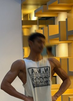 Moo - Male escort in Dubai Photo 3 of 5