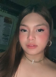 Ma R Ie - Transsexual adult performer in Manila Photo 2 of 6