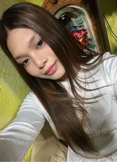 Ma R Ie - Transsexual adult performer in Manila Photo 4 of 6