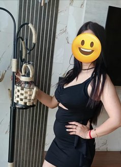 Maahi Sharma. Independent - puta in Noida Photo 4 of 5