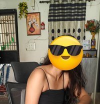 Maahi Sharma. Independent - puta in Noida