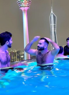 Maan - Male escort in Kuala Lumpur Photo 1 of 3