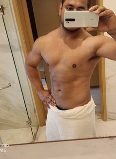 Maanav - Acompañantes masculino in New Delhi Photo 8 of 8
