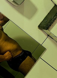 Maanav - Male escort in New Delhi Photo 7 of 7