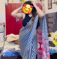 Maanu Cam/real Meet Big Boobs House Wife - escort in New Delhi