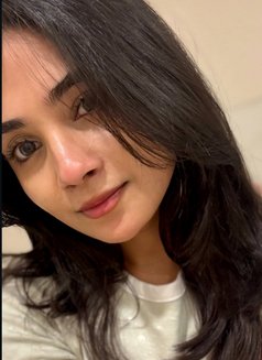 Maanvi Gupta Indian - escort in Dubai Photo 2 of 3