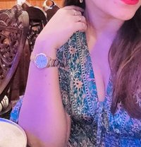 Maashi Hot - escort in Colombo
