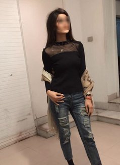 Maaya High Profile Model - puta in New Delhi Photo 4 of 5