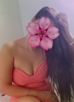 Maaya independant tamil escort - puta in Colombo Photo 3 of 7
