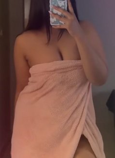 Maaya Tamil girl - escort in Colombo Photo 7 of 19