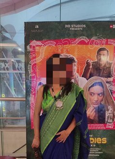 Maaya - puta in Kolkata Photo 4 of 6