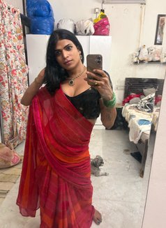 Maaya the Hot Shemale - Transsexual escort in Hyderabad Photo 8 of 10