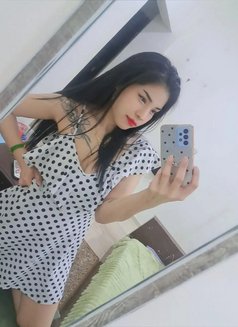 Maballa service - escort in Muscat Photo 6 of 12