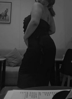 Mabeela - escort in Muscat Photo 4 of 7