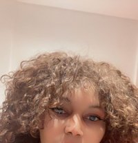 Mabell - puta in Kuwait