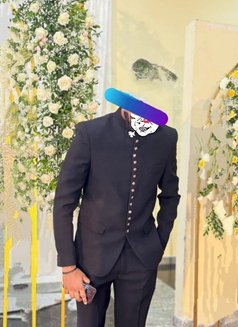 Mac Park - Male escort in Bangalore Photo 4 of 4