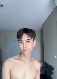 Mac - Male escort in Bangkok Photo 7 of 7