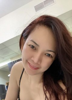 Macha - escort in Dubai Photo 6 of 7