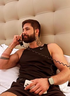 Macho Xxl 23 Cm - Male escort in Doha Photo 2 of 6
