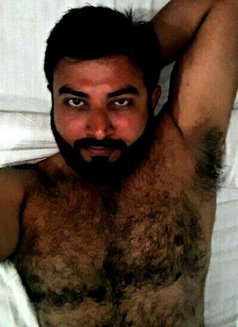 MACHOHUNKBOMBAY - Male escort in Mumbai Photo 4 of 15