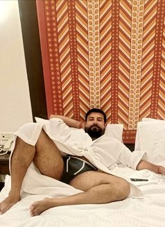 MACHOHUNKBOMBAY - Male escort in Mumbai Photo 8 of 15