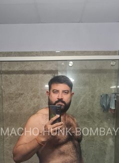 MACHOHUNKBOMBAY - Male escort in Mumbai Photo 12 of 16