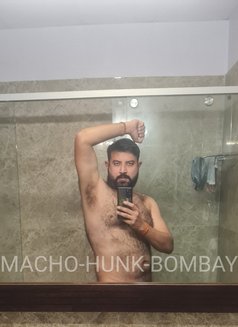MACHOHUNKBOMBAY - Male escort in Mumbai Photo 16 of 16
