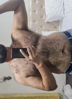 MACHOHUNKBOMBAY - Male escort in Mumbai Photo 8 of 15