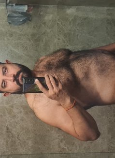 MACHOHUNKBOMBAY - Male escort in Mumbai Photo 14 of 15