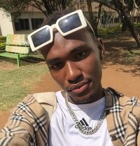 Mackenzie - Acompañantes masculino in Nairobi