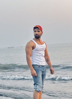 Mackm - Male escort in Mumbai Photo 2 of 4