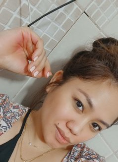 Macky - masseuse in Abu Dhabi Photo 1 of 2