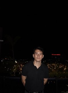 Macky - Acompañantes masculino in Manila Photo 2 of 7
