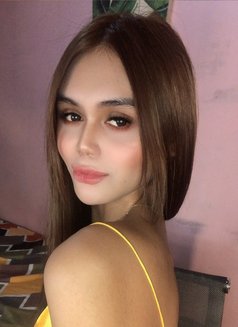 Macy - Transsexual escort in Davao Photo 4 of 4