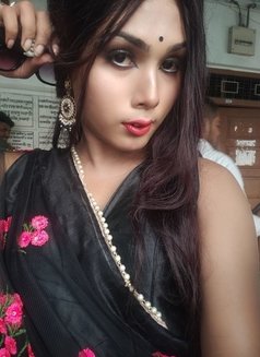 Madam Mona - Transsexual escort in Kolkata Photo 5 of 9