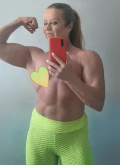 Madam Mysteria - dominatrix in Larnaca Photo 17 of 18