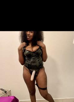 Madam Natalia - dominatrix in Riyadh Photo 7 of 7