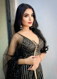 Madam Samaira - Acompañantes transexual in New Delhi Photo 16 of 17