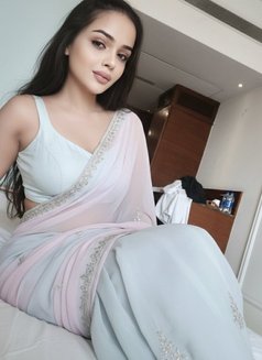 Madam Samaira - Transsexual escort in New Delhi Photo 15 of 16