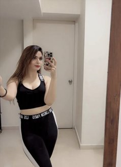 Madam Samaira - Transsexual escort in New Delhi Photo 26 of 27