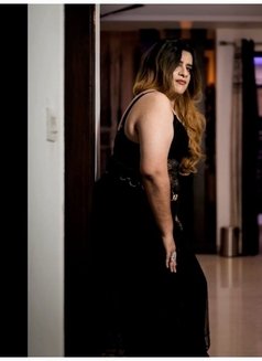 Madam. Sumitra - Transsexual escort in New Delhi Photo 1 of 5