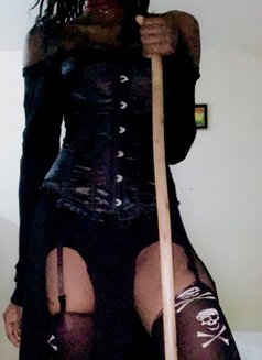 Madame Eclipse - dominatrix in Dakar Photo 3 of 4