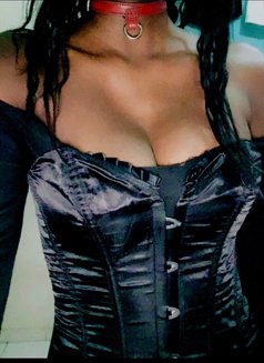 Madame Eclipse - dominatrix in Dakar Photo 4 of 4