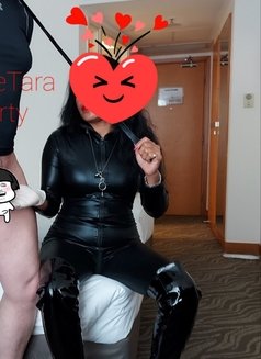 Madame Tara - dominatrix in Hong Kong Photo 5 of 11